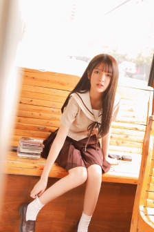 小鱼历险记